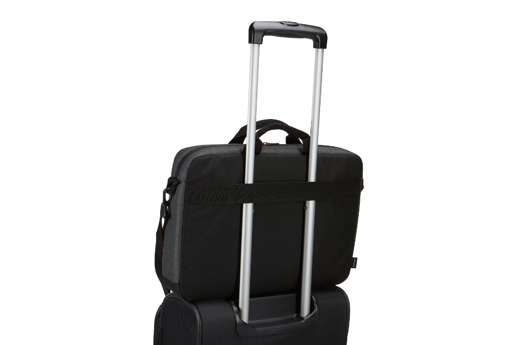 Case Logic ERAA-116 15.6" Laptop Attaché in Obsidian