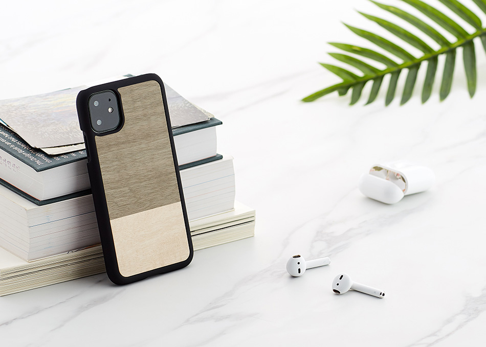 MAN&WOOD iPhone 11 ümbris Einstein Black