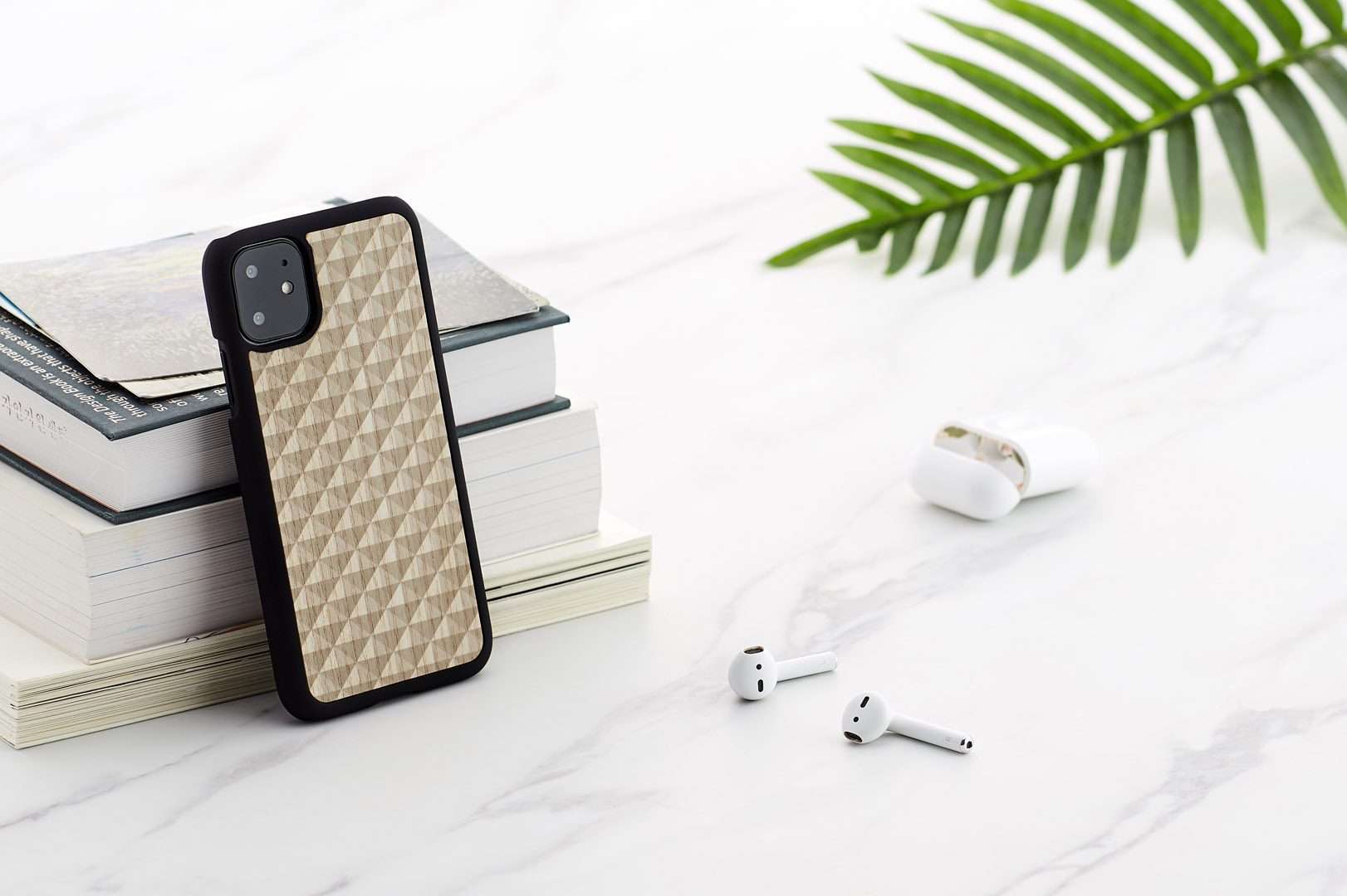 MAN&WOOD iPhone 11 soomusrüü must kaitsekorpus vastupidav kaitse
