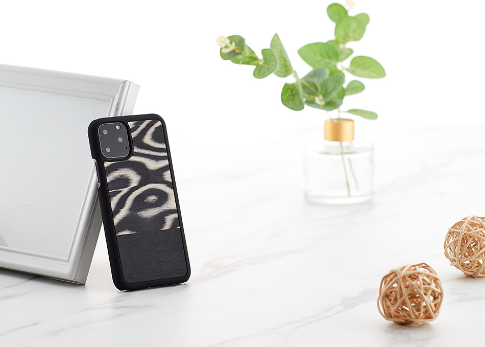 MAN&WOOD iPhone 11 Pro Leopardi Must Korpus