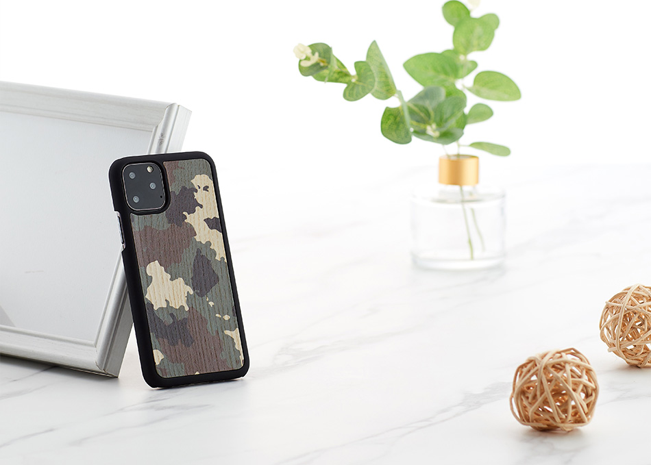 MAN&WOOD iPhone 11 Pro Kamufliažas Juodas Dėklas