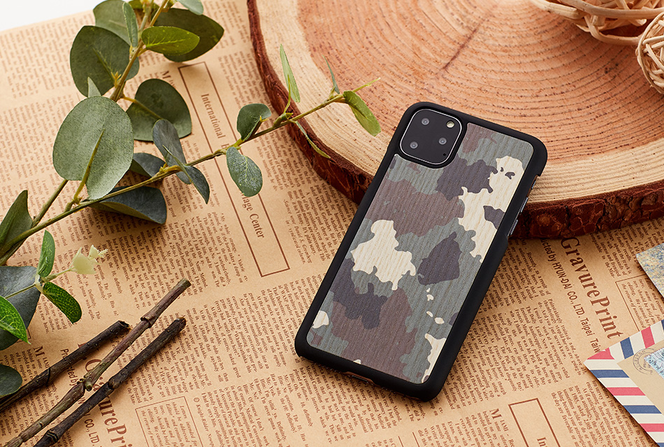 MAN&WOOD iPhone 11 Pro Kamufliažas Juodas Dėklas