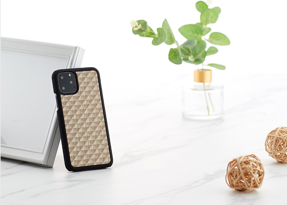 MAN&WOOD iPhone 11 Pro Melns Bruņu Vāciņš