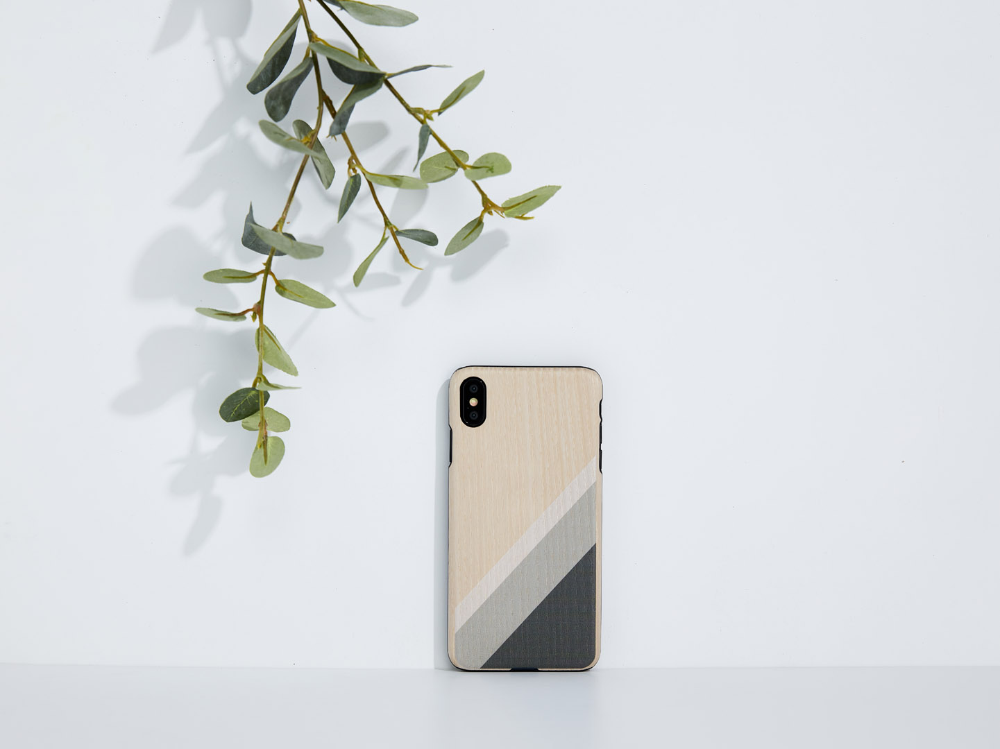 MAN&WOOD iPhone XS Max Case Gray Suit Black