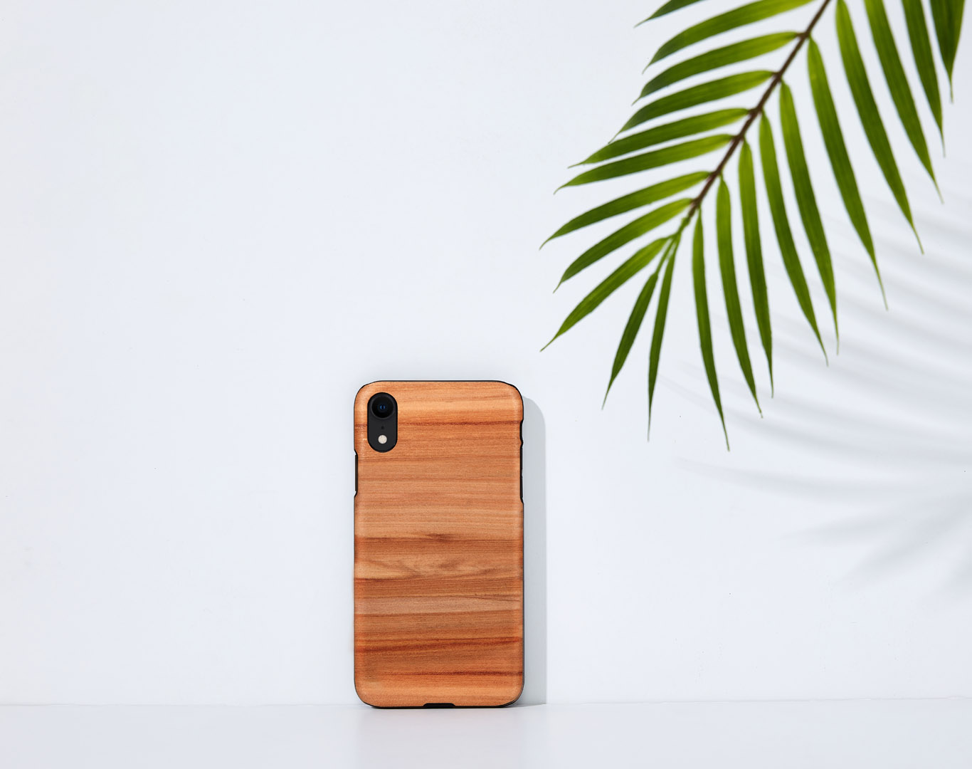 MAN&WOOD iPhone XR Case Cappuccino Black
