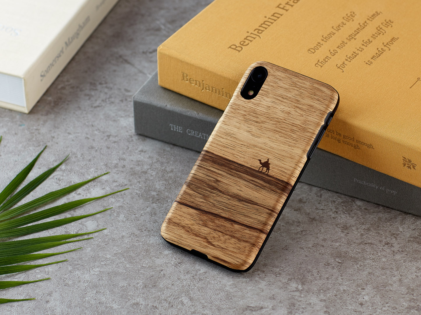 MAN&WOOD iPhone XR Korpus Terra Must