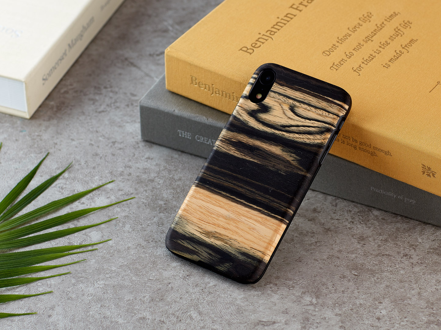MAN&WOOD iPhone XR Korpus Valge Eebenimust