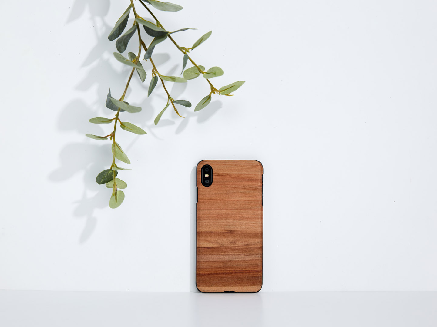 MAN&WOOD iPhone X/XS Kate Kohvi Must