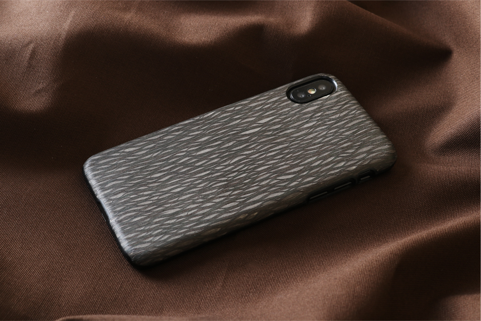 MAN&WOOD iPhone X/XS Korpus Carbalho Must