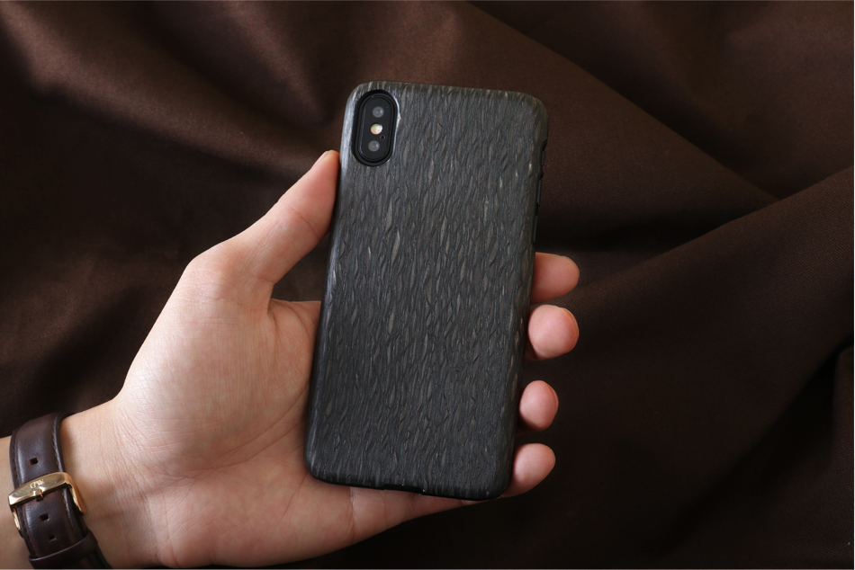MAN&WOOD iPhone X/XS Korpus Carbalho Must