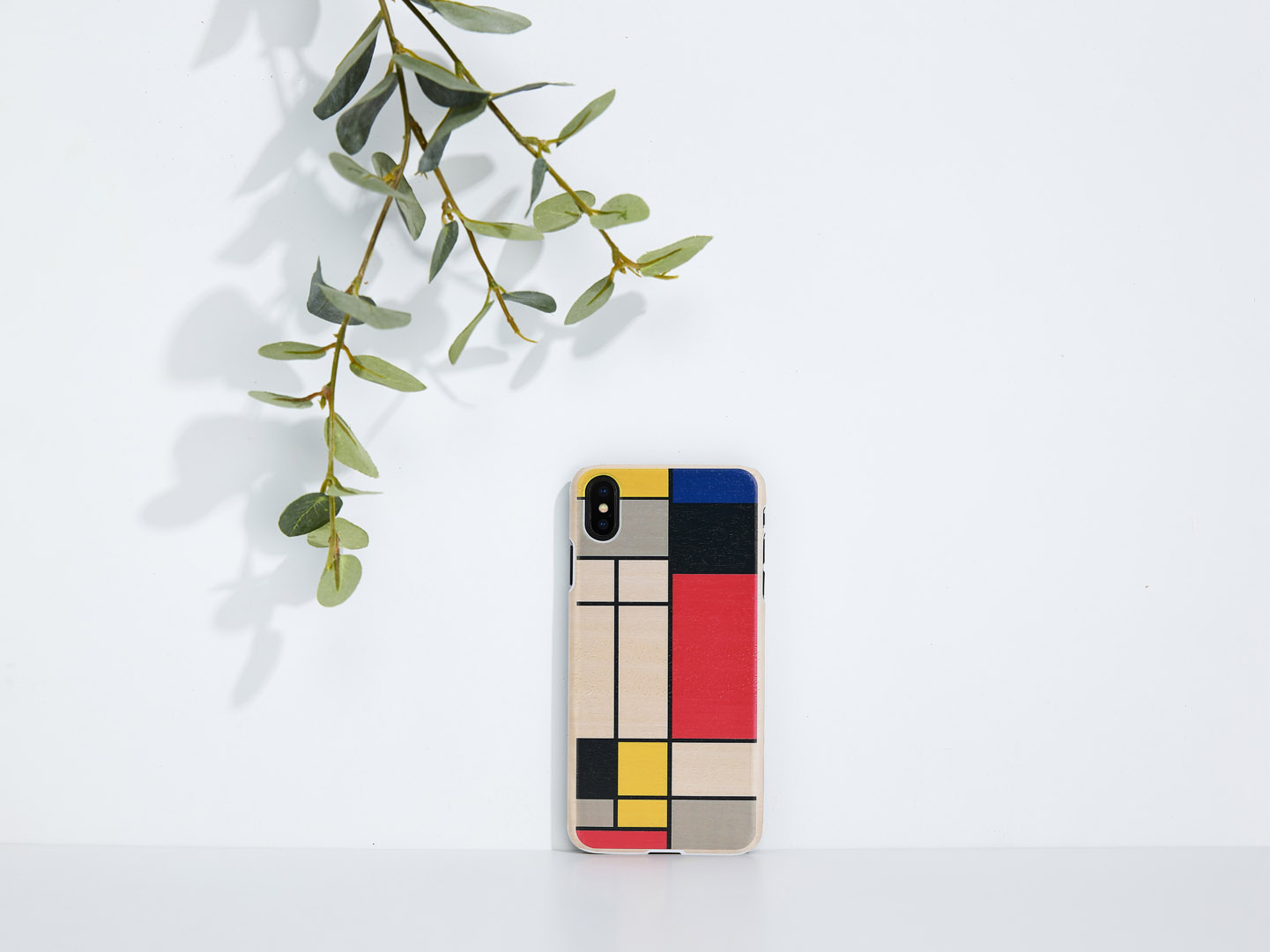 Чехол MAN&WOOD iPhone X/XS Модриан Дерево Белый