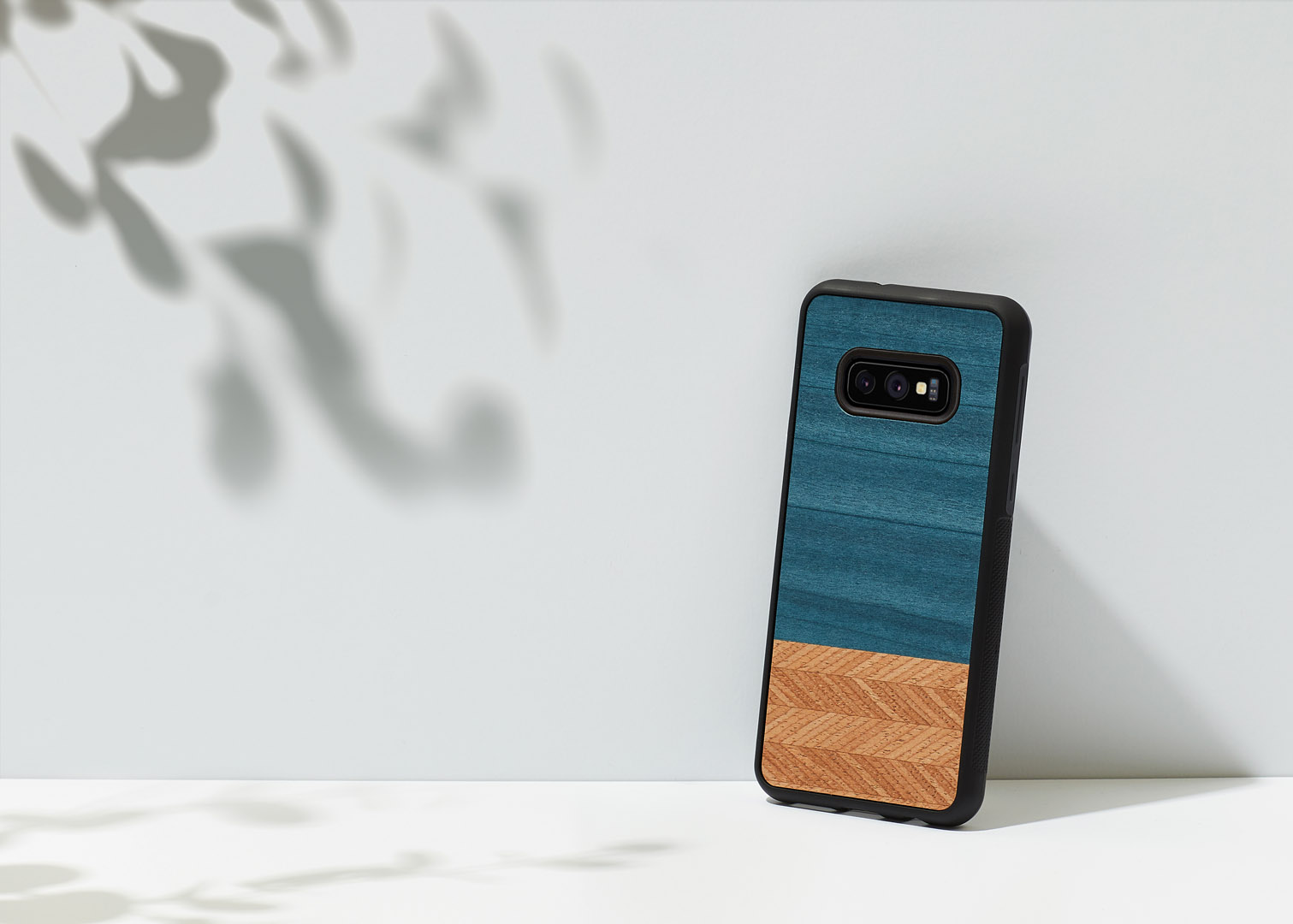 MAN&WOOD Galaxy S10e Vāciņš Džinsu Melnā Krāsā