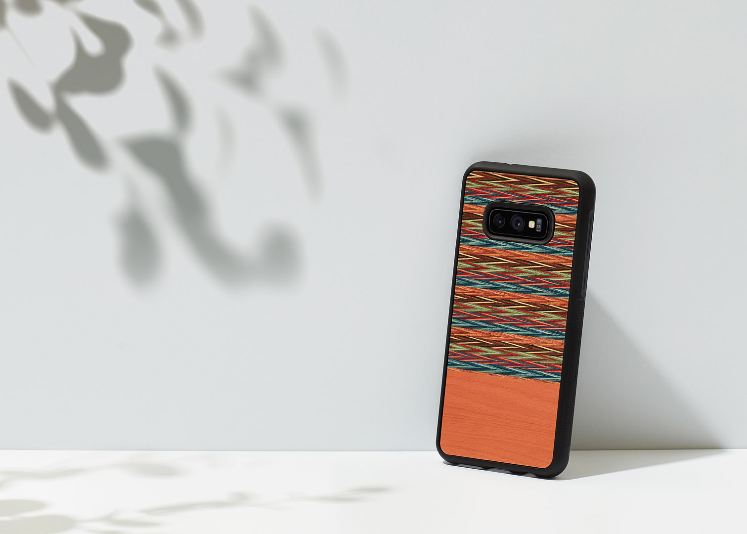 MAN&WOOD Galaxy S10e Browny Check Black Case