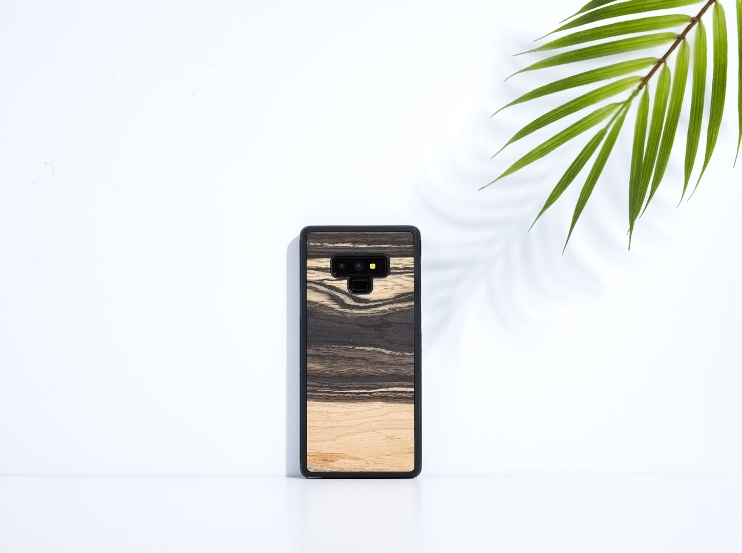 MAN&WOOD Galaxy Note 9 vāciņš balts ebenkoks melns