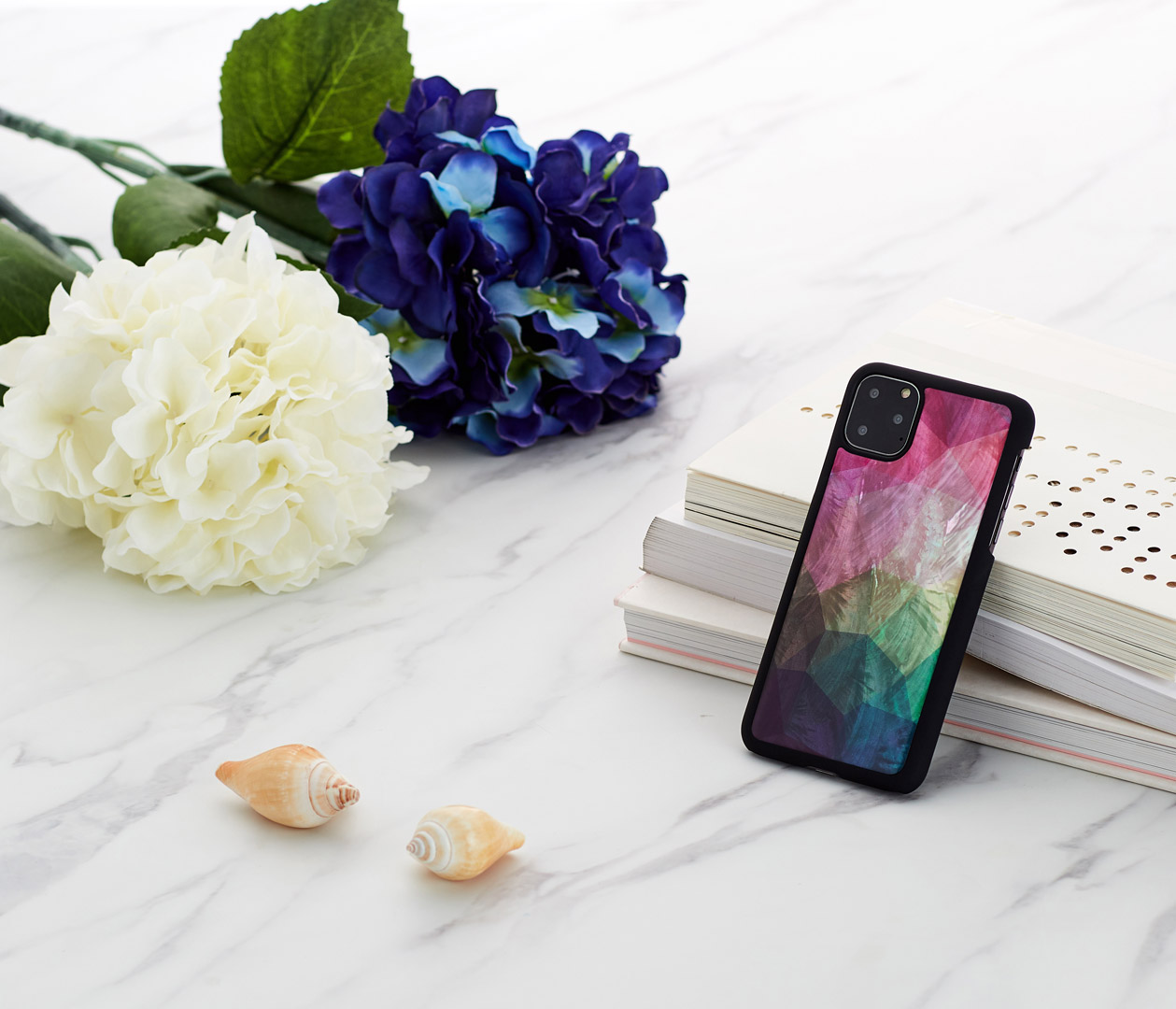 iKins iPhone 11 Pro Max Ūdens Ziedu Vāciņš Melns