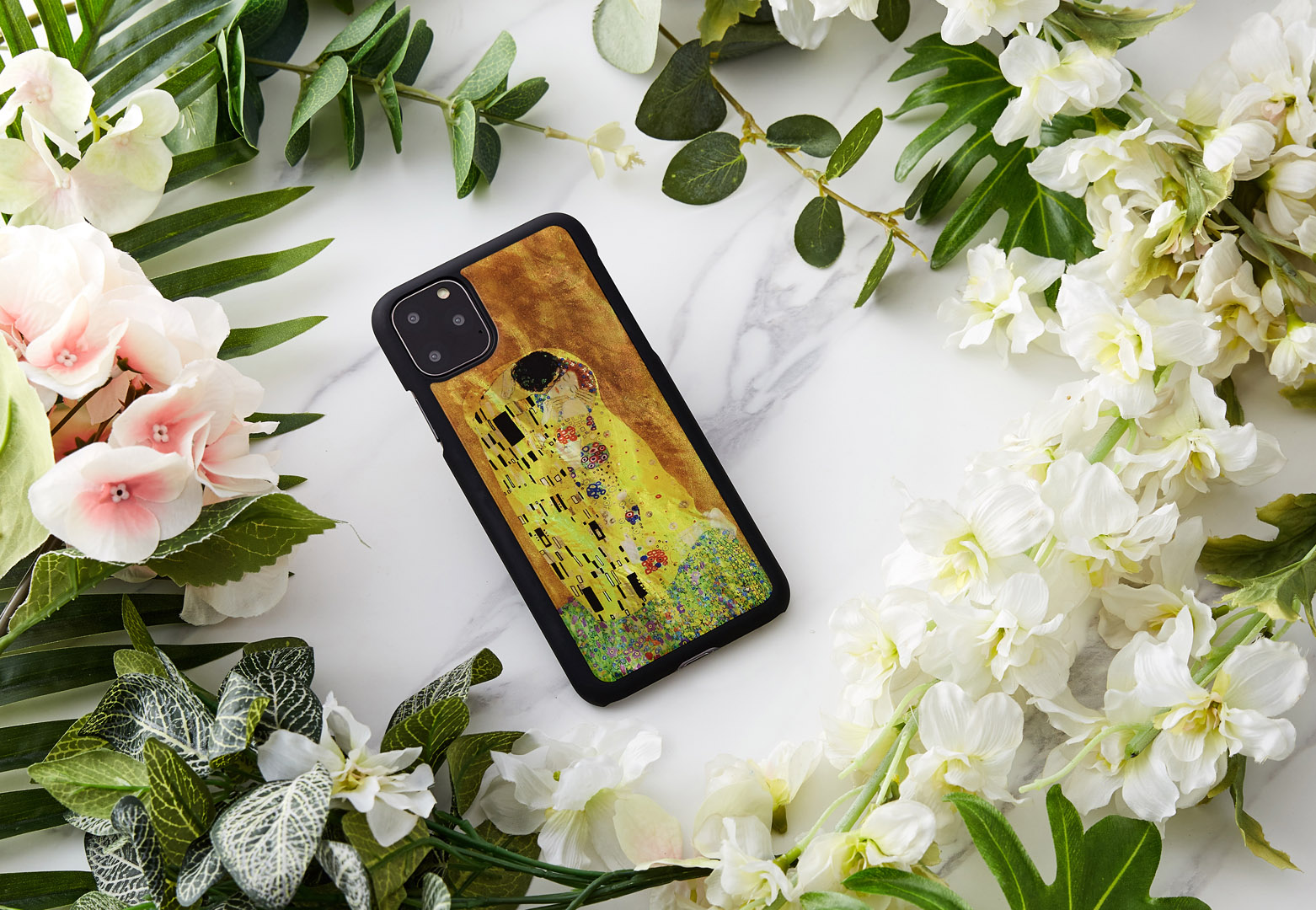 iKins iPhone 11 Pro Max Case Kiss Black
