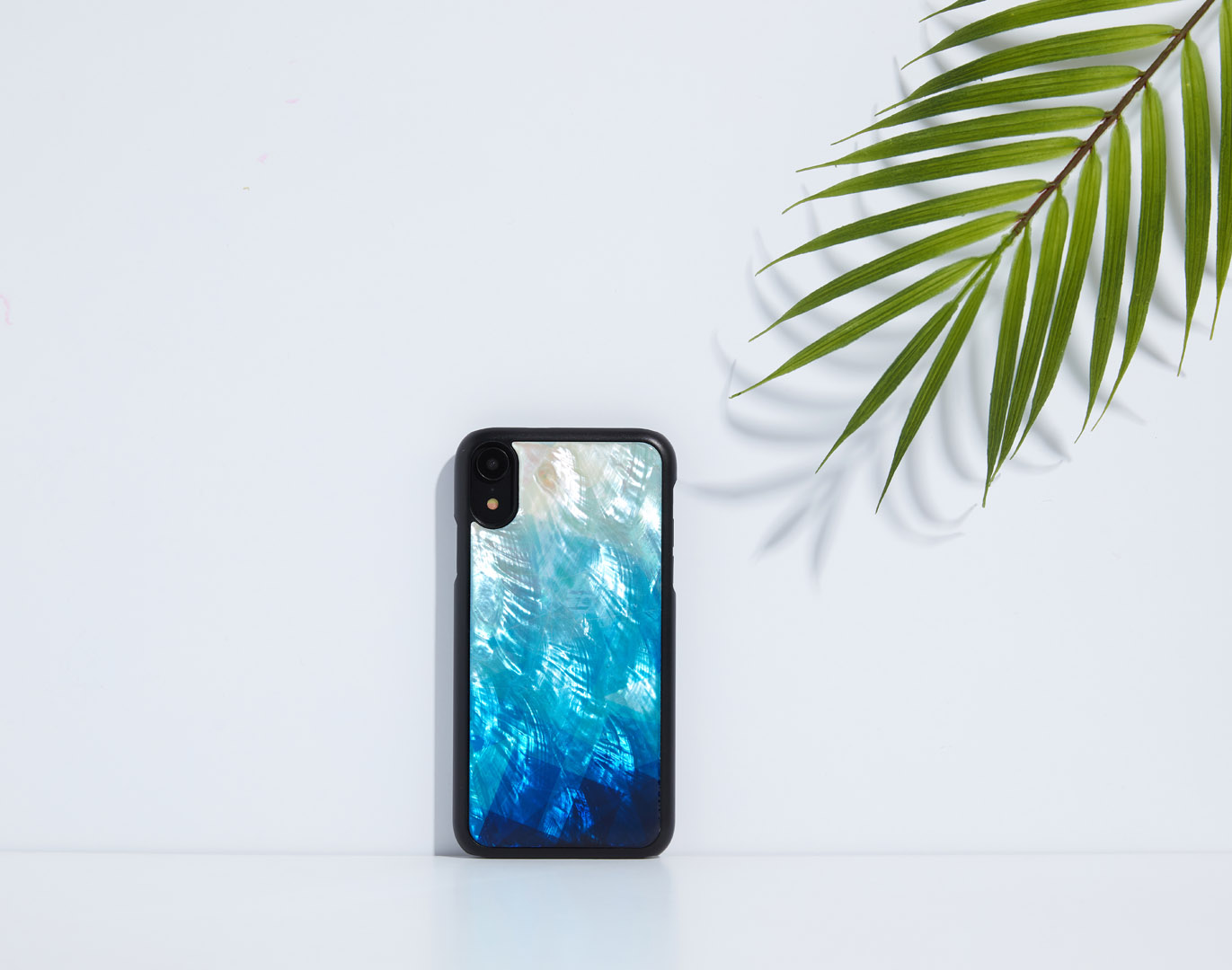 Чехол iKins iPhone XR Голубое Озеро Чёрный