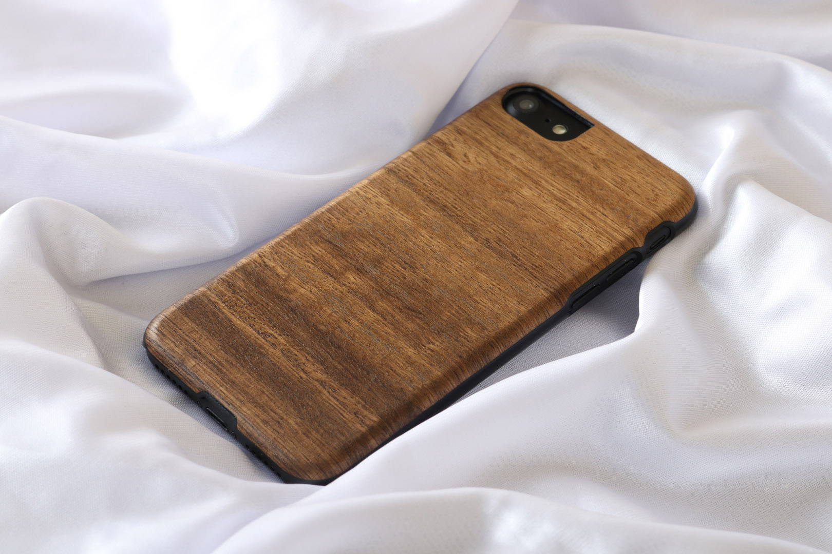 MAN&WOOD iPhone 7/8 Black Koala Case