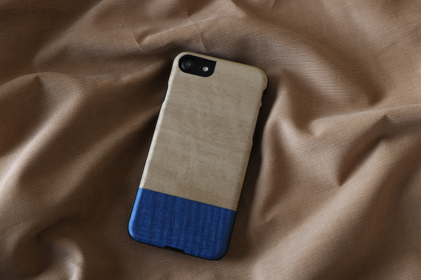 MAN&WOOD iPhone 7/8 Apvalks Dove Black