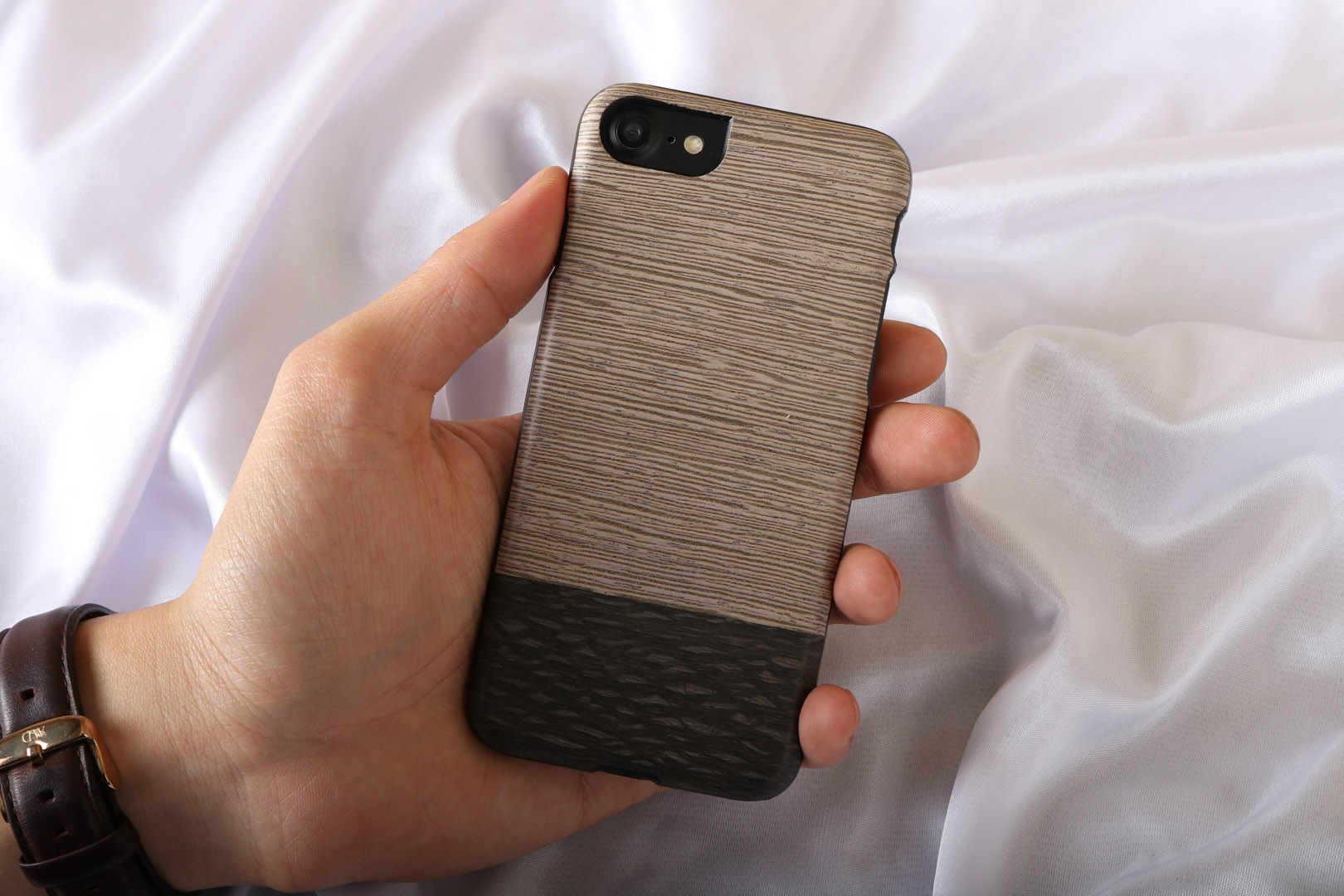 MAN&WOOD iPhone 7/8 Lattis melns vāciņš