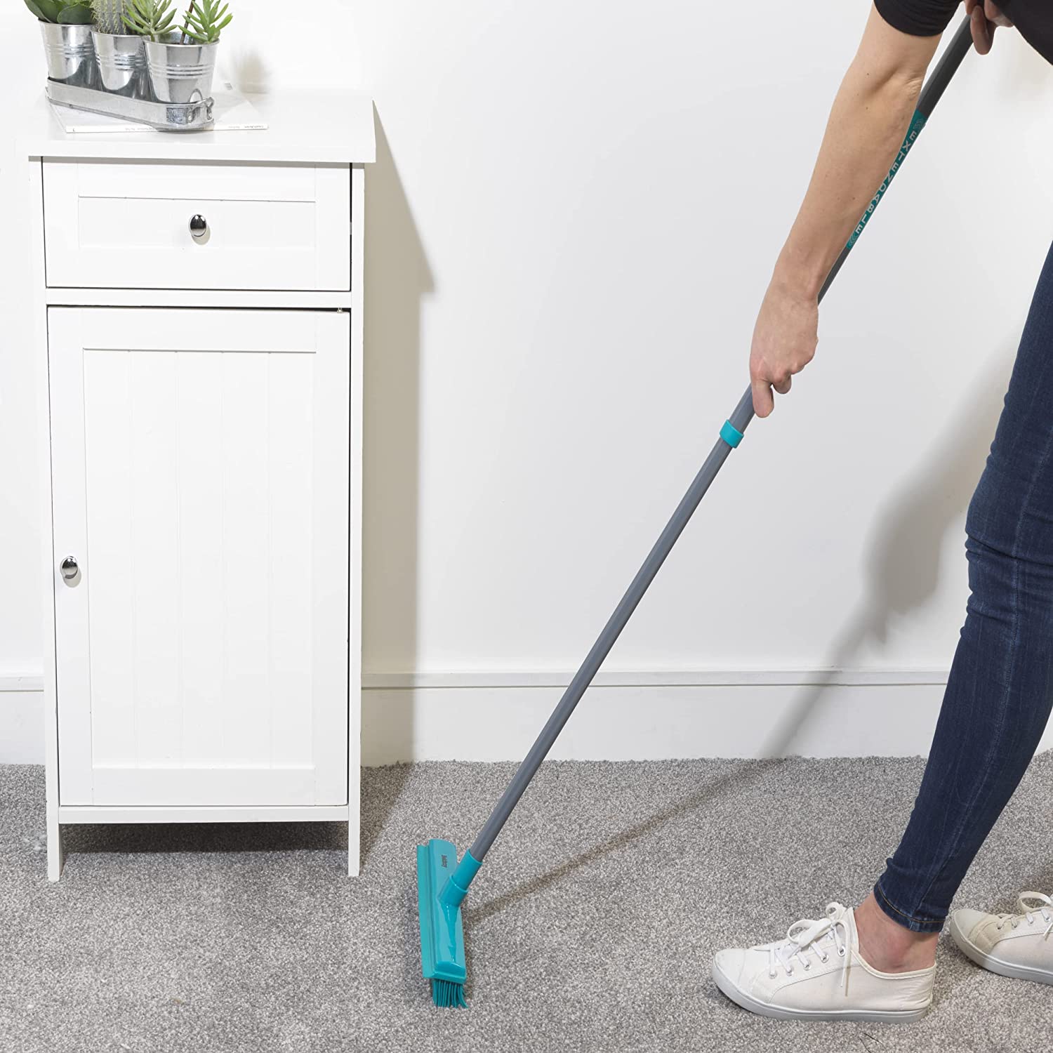 Beldray LA024350TQFEU7 Pet Plus+ Rubber Head Broom