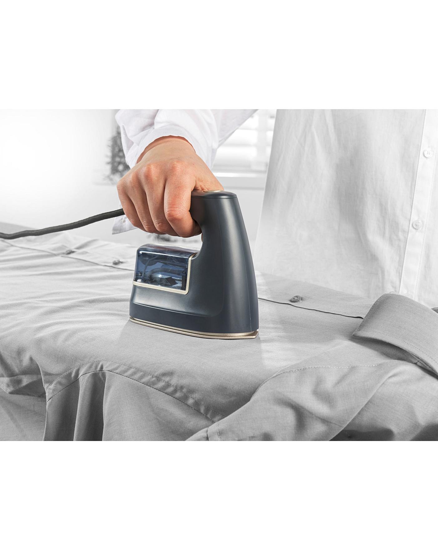 Beldray BEL01610VDE 2in1 Iron and Garment Steamer