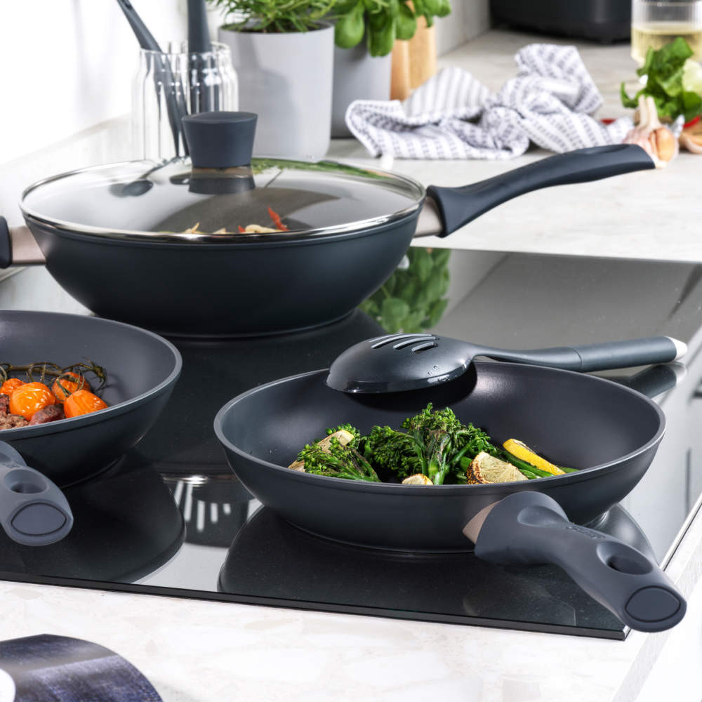 Salter BW12258EU7 Marino 24cm Frying Pan