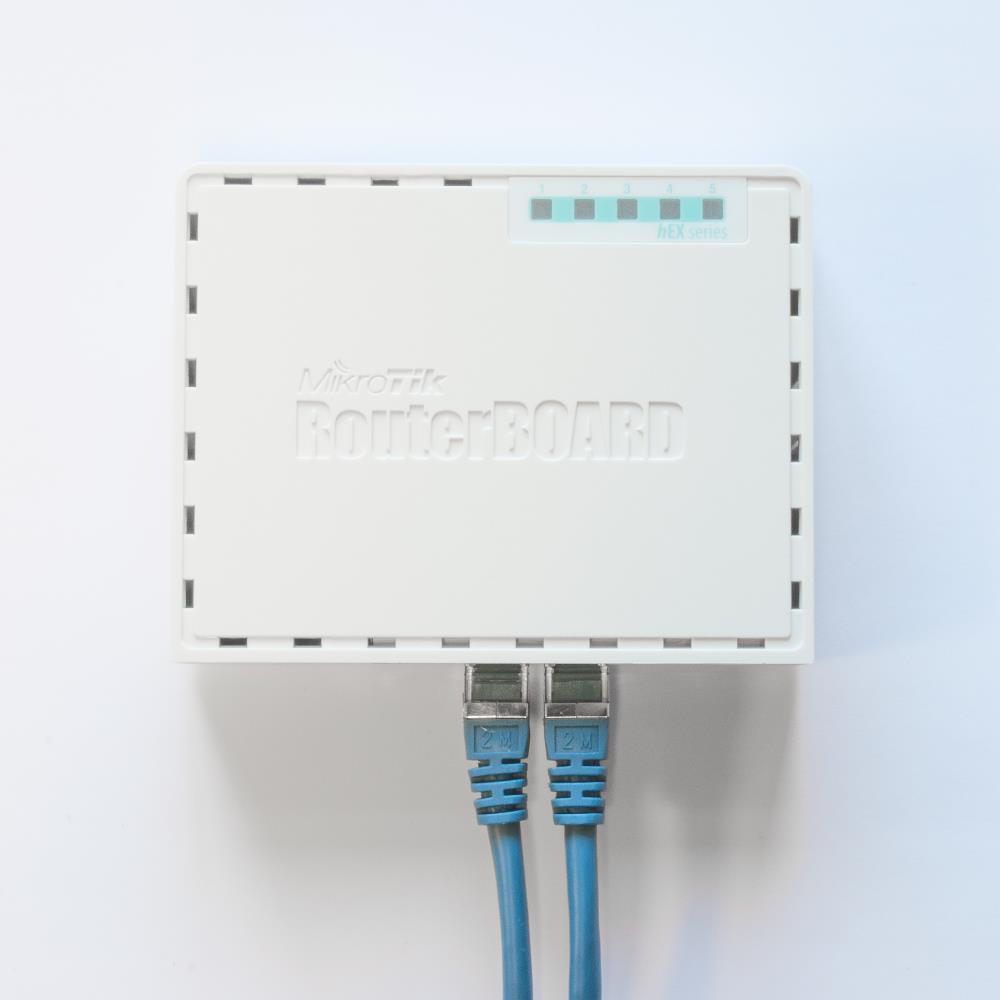 MikroTik RB750GR3 Gigabitu maršrutētājs 5-Port Hex