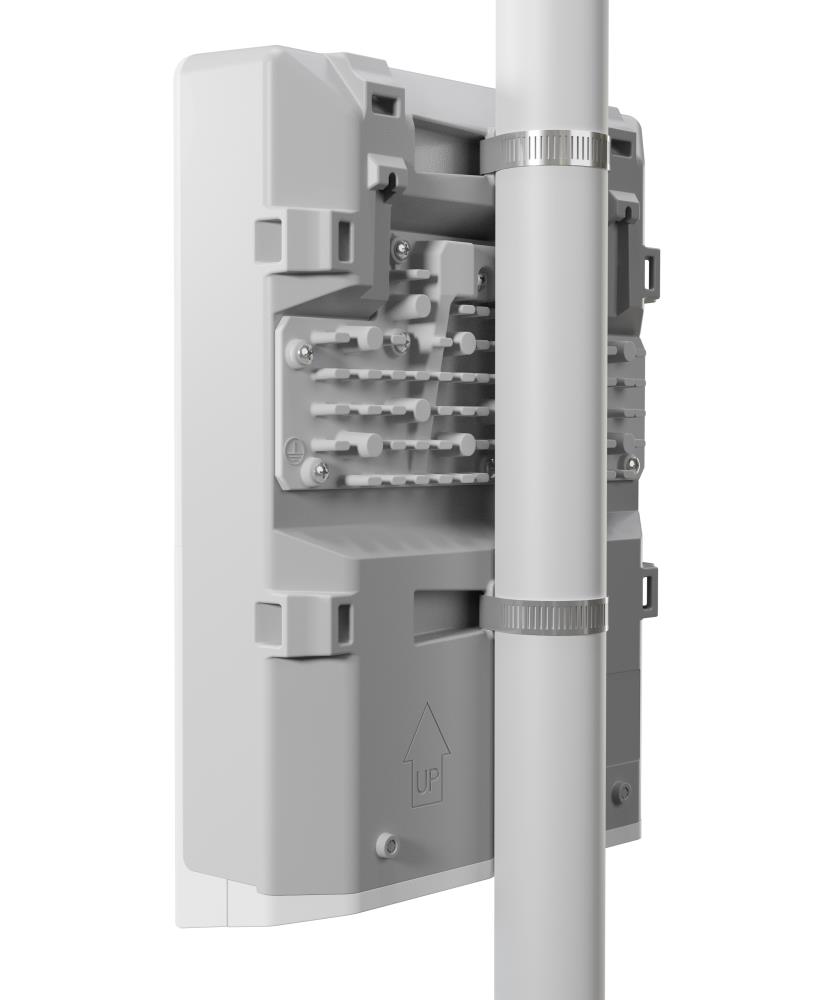 MikroTik CRS318-16P-2S+OUT Bezvadu Maršrutētājs