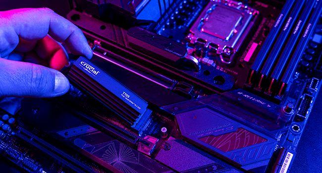 Crucial T700 1TB PCIe Gen5 NVMe SSD