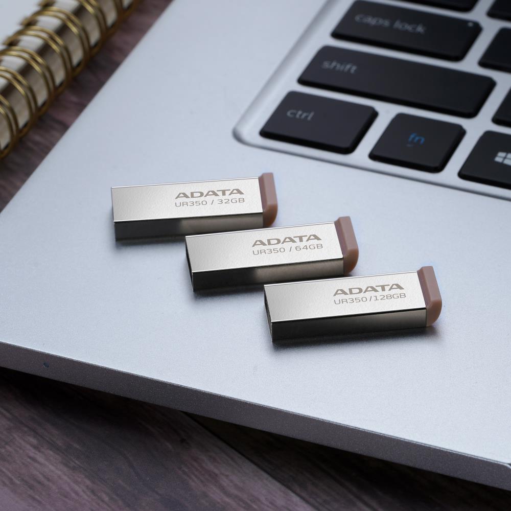 ADATA UR350-64G-RSR USB 3.2 64GB Mäluseade Pruun