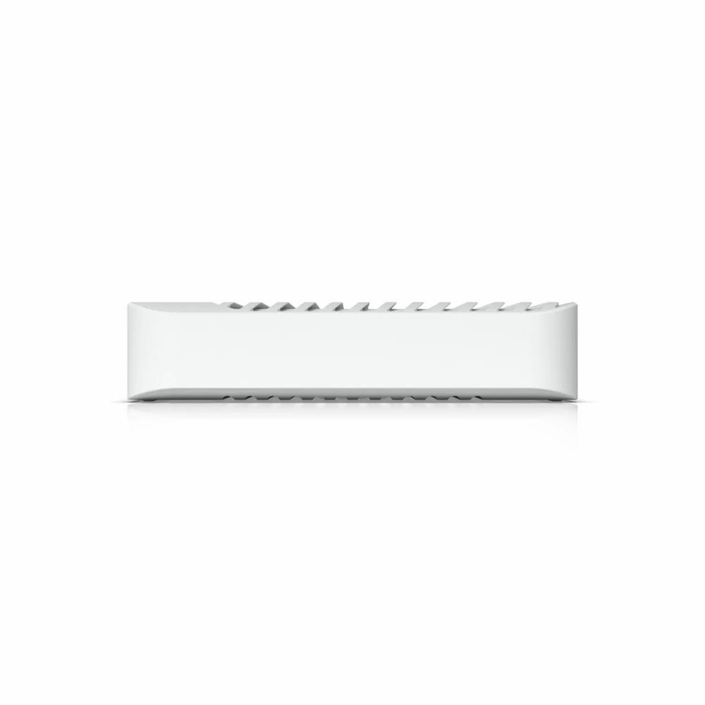 UBIQUITI USW-PRO-8-POE Slēdzis 8-Portu PoE+ 120W