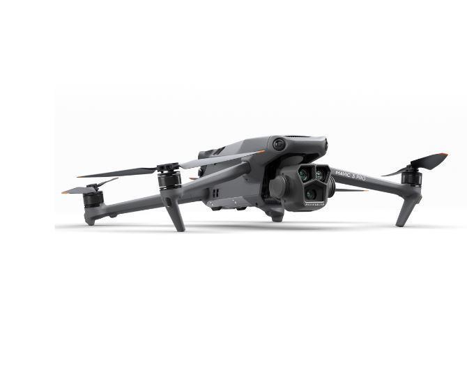 DJI Mavic 3 Pro CP.MA.00000660.03 Fly More Combo