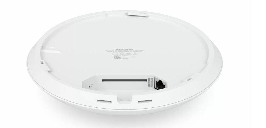 Точка доступа Ubiquiti U7-PRO-MAX Wi-Fi 6/6e/7