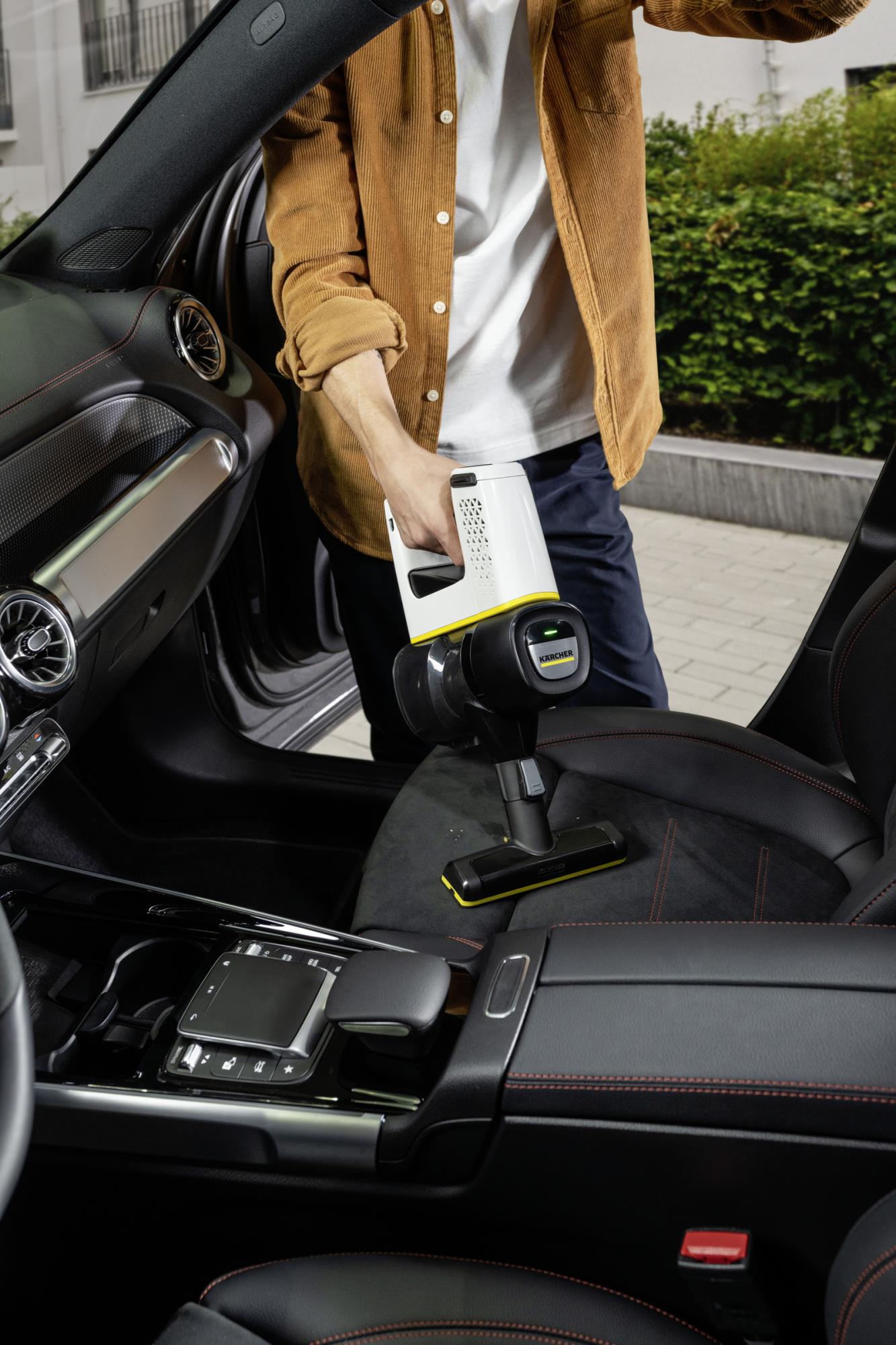 VACUUM CLEANER CORDLESS VC 4/MYHOME CAR 1.198-632.0 KARCHER