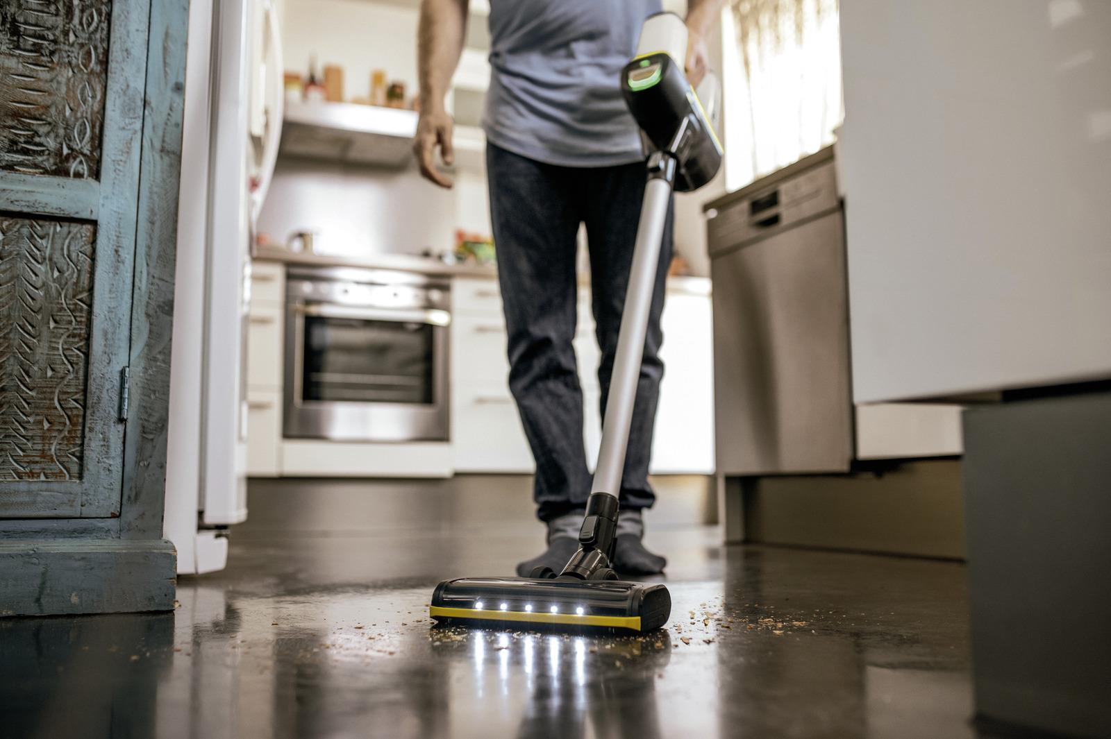 VACUUM CLEANER CORDLESS VC 6/OURFAMILY 1.198-677.0 KARCHER