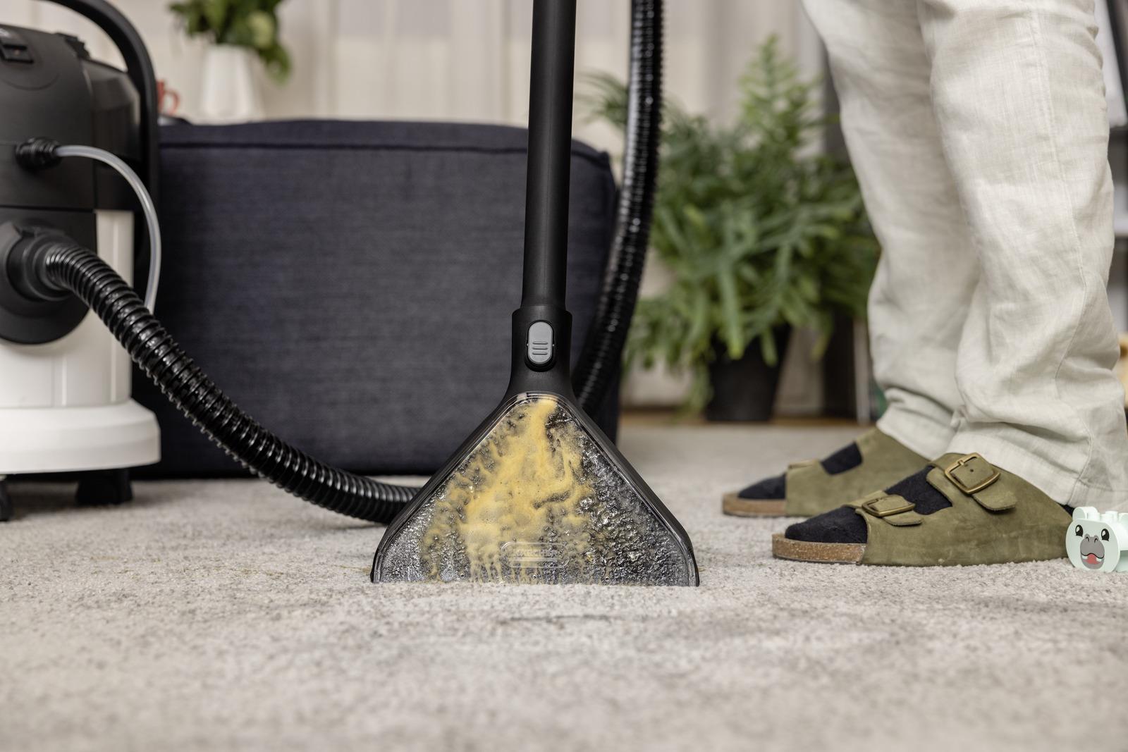 EXTRACTION CLEANER SE 4 PLUS/1.081-171.0 KARCHER